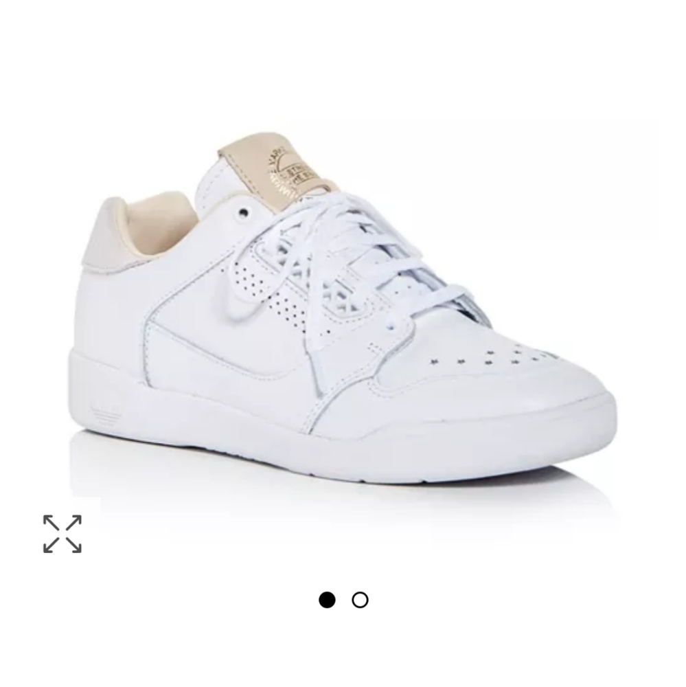 BNIB Women's adidas white low-top sneakers sz 6